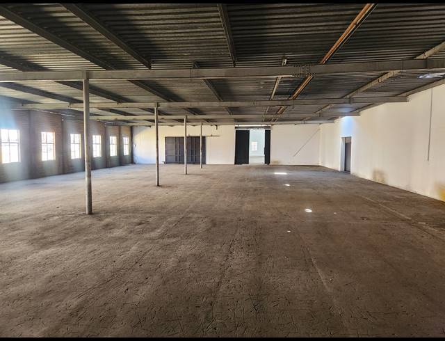 1,001M² INVESTMENT TO LET IN WADEVILLE